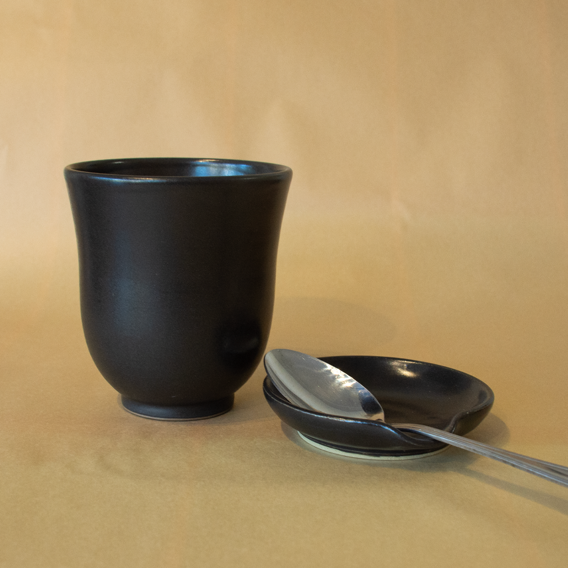 Pot à ustensiles et porte-cuillère